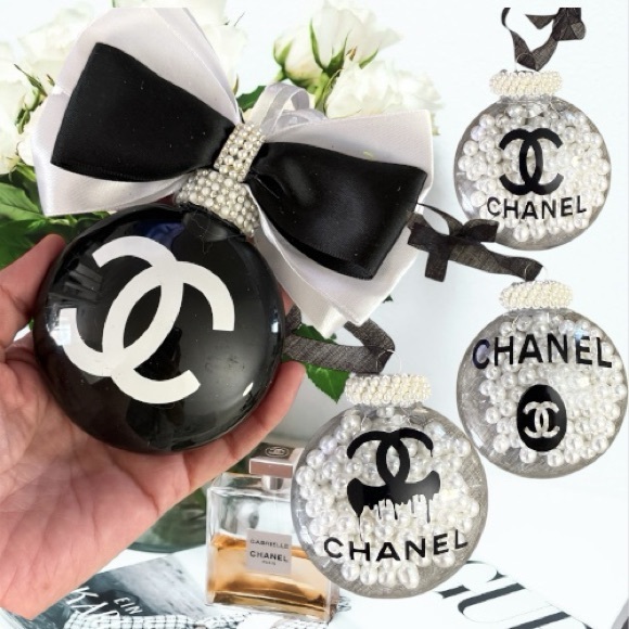 Christmas Ornament Set 4, Holiday Gift, Handmade Present, Pearls, Black/White - Picture 14 of 16